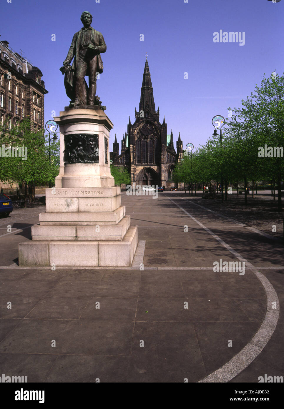 place de LA cathédrale de glasgow statue de David Livingstone, explorateur victorien écossais Square Ecosse Banque D'Images