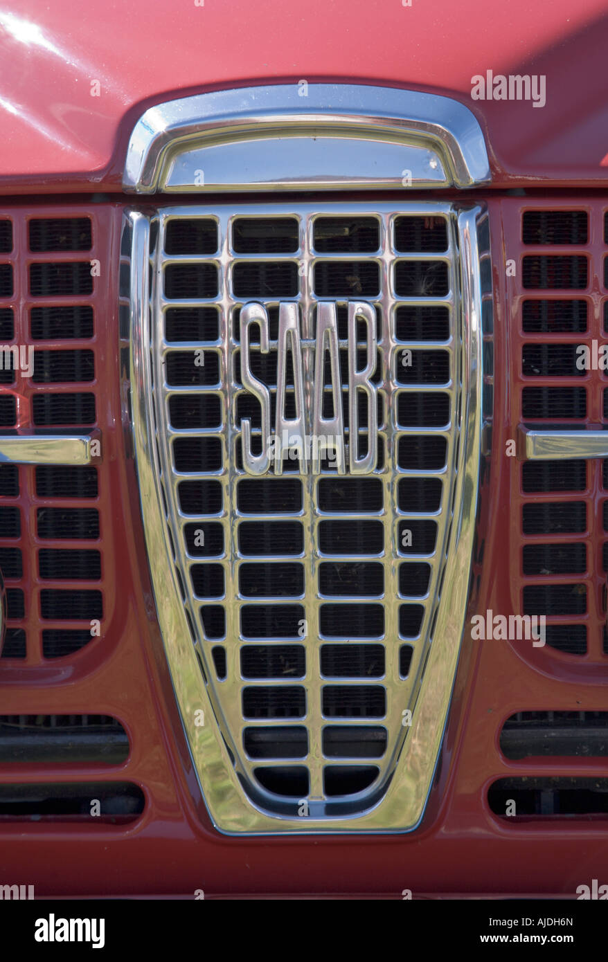 Grill et le logo de voiture Saab vintage Banque D'Images