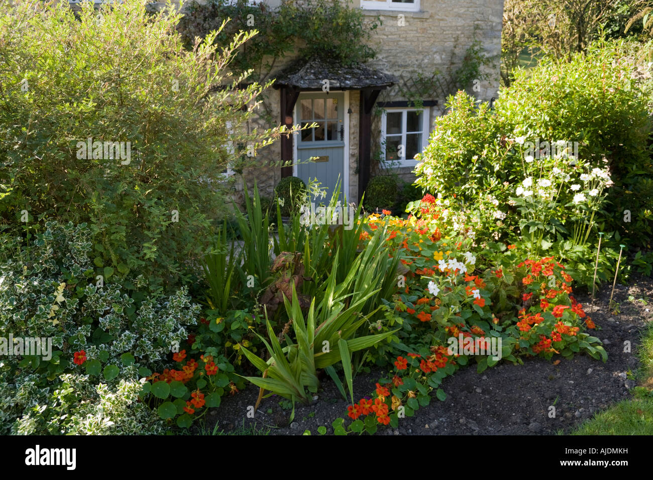 Un Chalet jardin dans la ville de Cotswold Northleach, Gloucestershire Banque D'Images