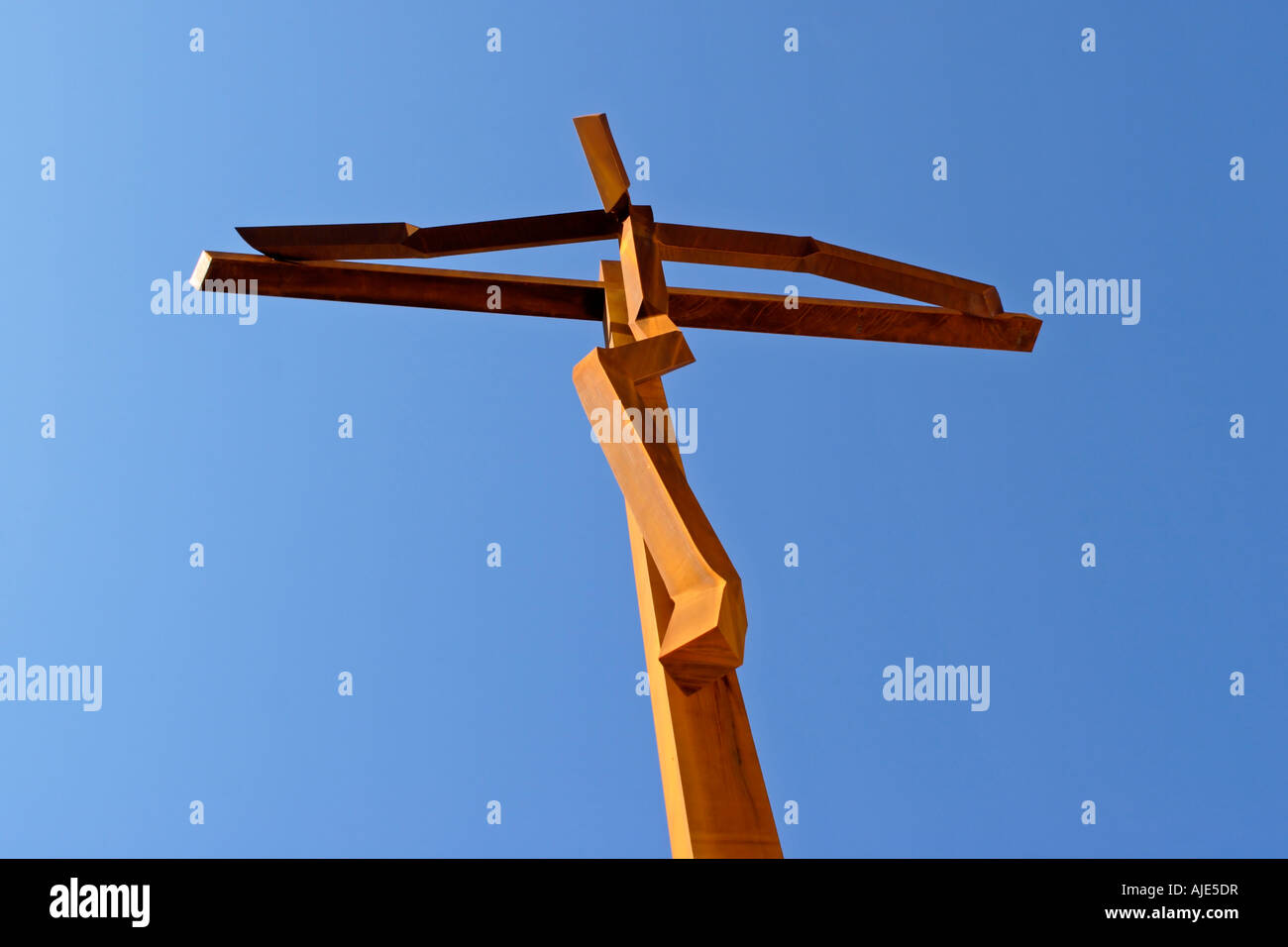 Haut énorme croix moderne à Fatima Portugal Banque D'Images