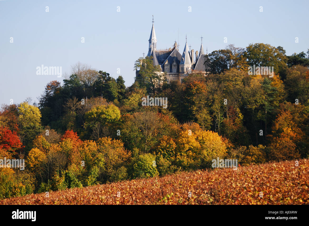Château de Boursault en automne, Boursault-Villesaint, Marne, Champagne-Ardenne, France Banque D'Images