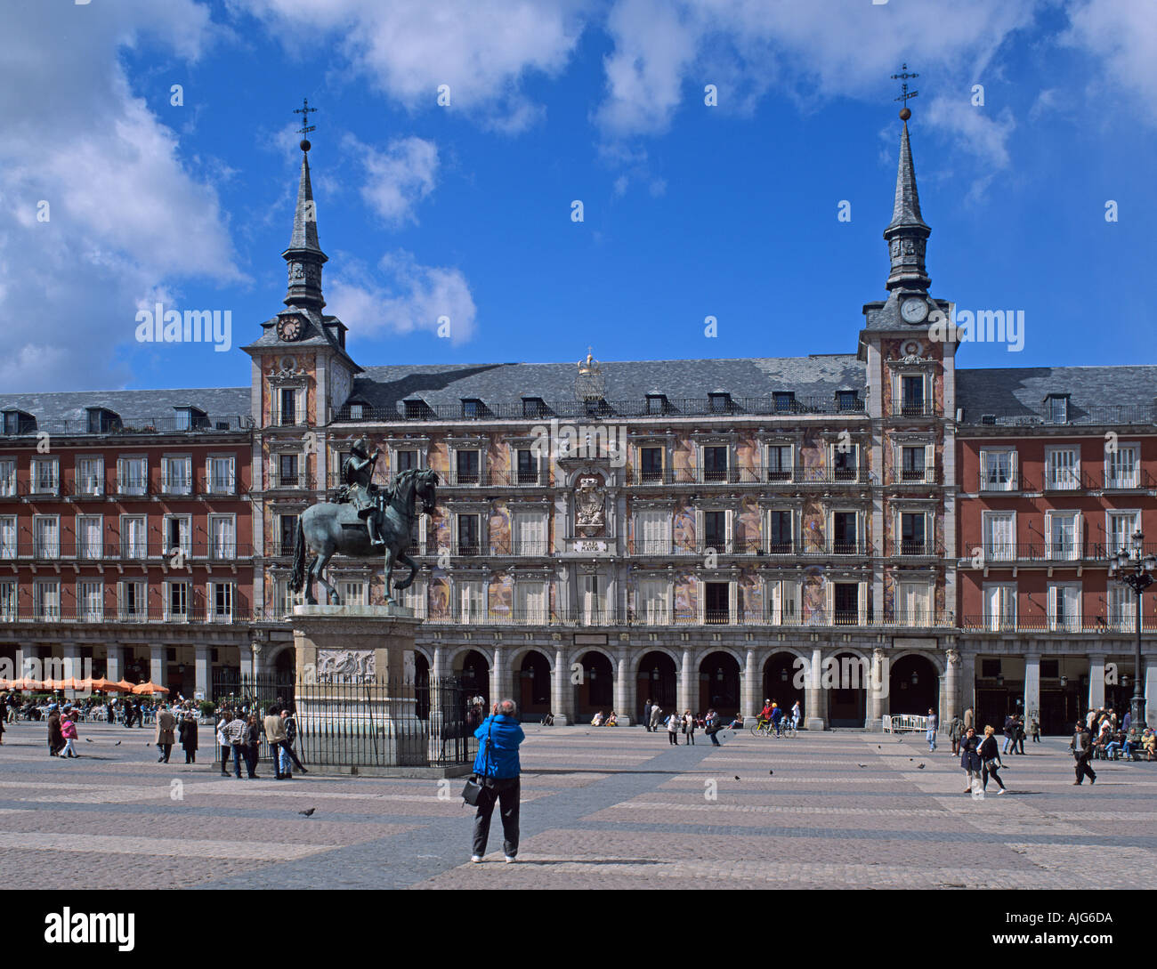 Spanien Espagne Madrid Plaza Mayor Casa Panaderia Denkmal Philipp III Banque D'Images