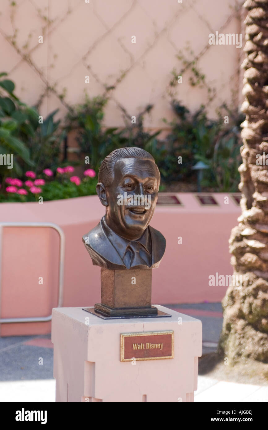 Walter Elias Disney (5 décembre 1901 - 15 décembre 1966) buste au Disney MGM Studios Florida Banque D'Images