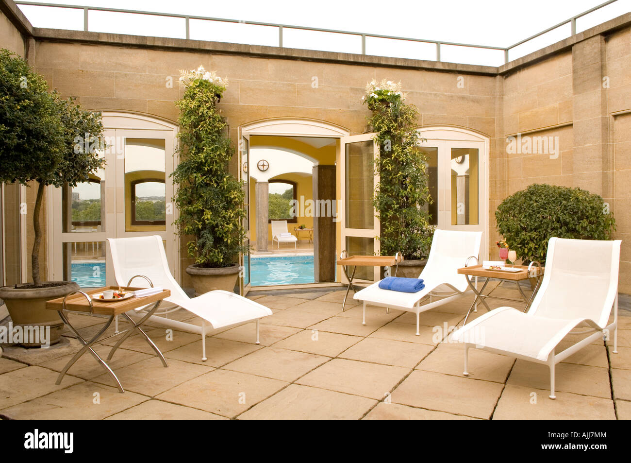 Pavillon de plein air bien exposée dans un spa à l'hôtel Berkeley à Londres Banque D'Images