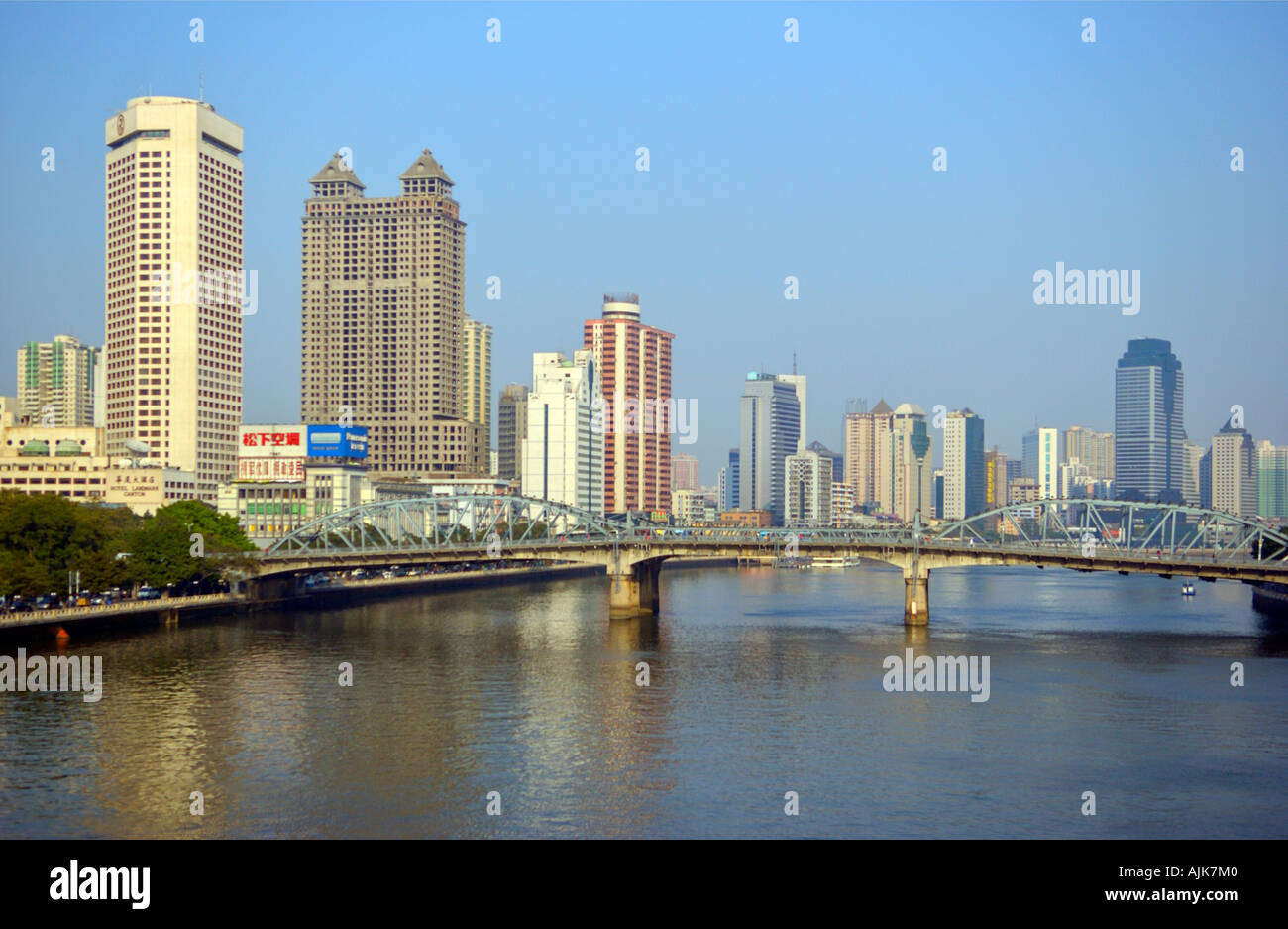 Gratte-ciel de Chine Guangzhou Zhujiang Banque D'Images