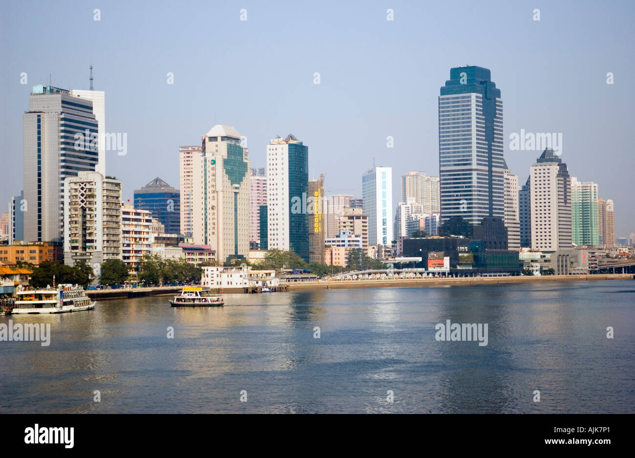Gratte-ciel de Chine Guangzhou Zhujiang Banque D'Images