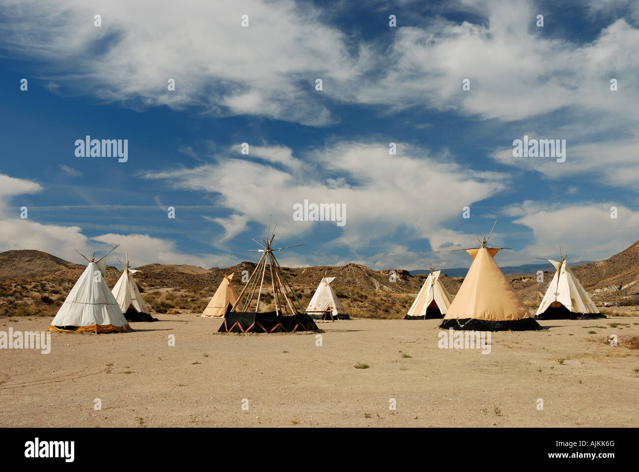 Village de tipis traditionnels Banque D'Images