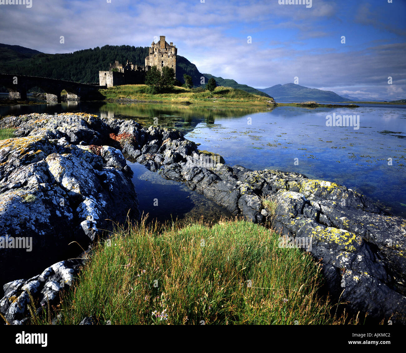 GB - Ecosse : le château d'Eilean Donan dans les Highlands Banque D'Images