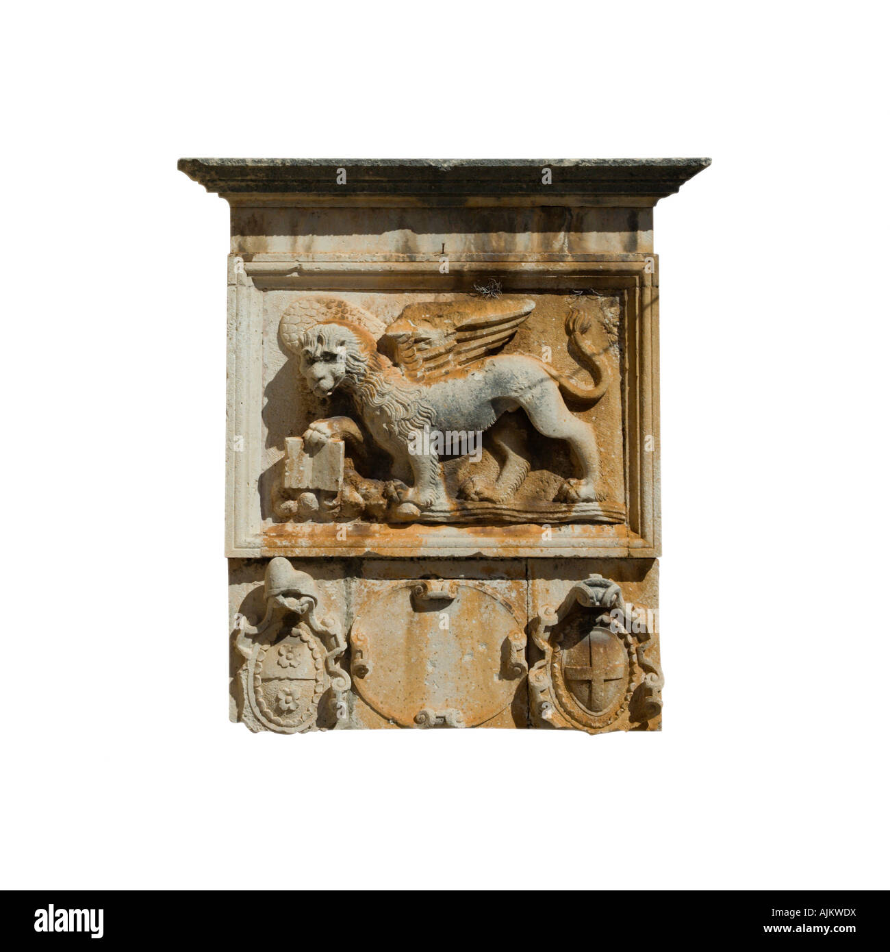 Lion ailé vénitien relief sur un mur de bâtiment de la vieille ville de Korcula, Croatie Banque D'Images