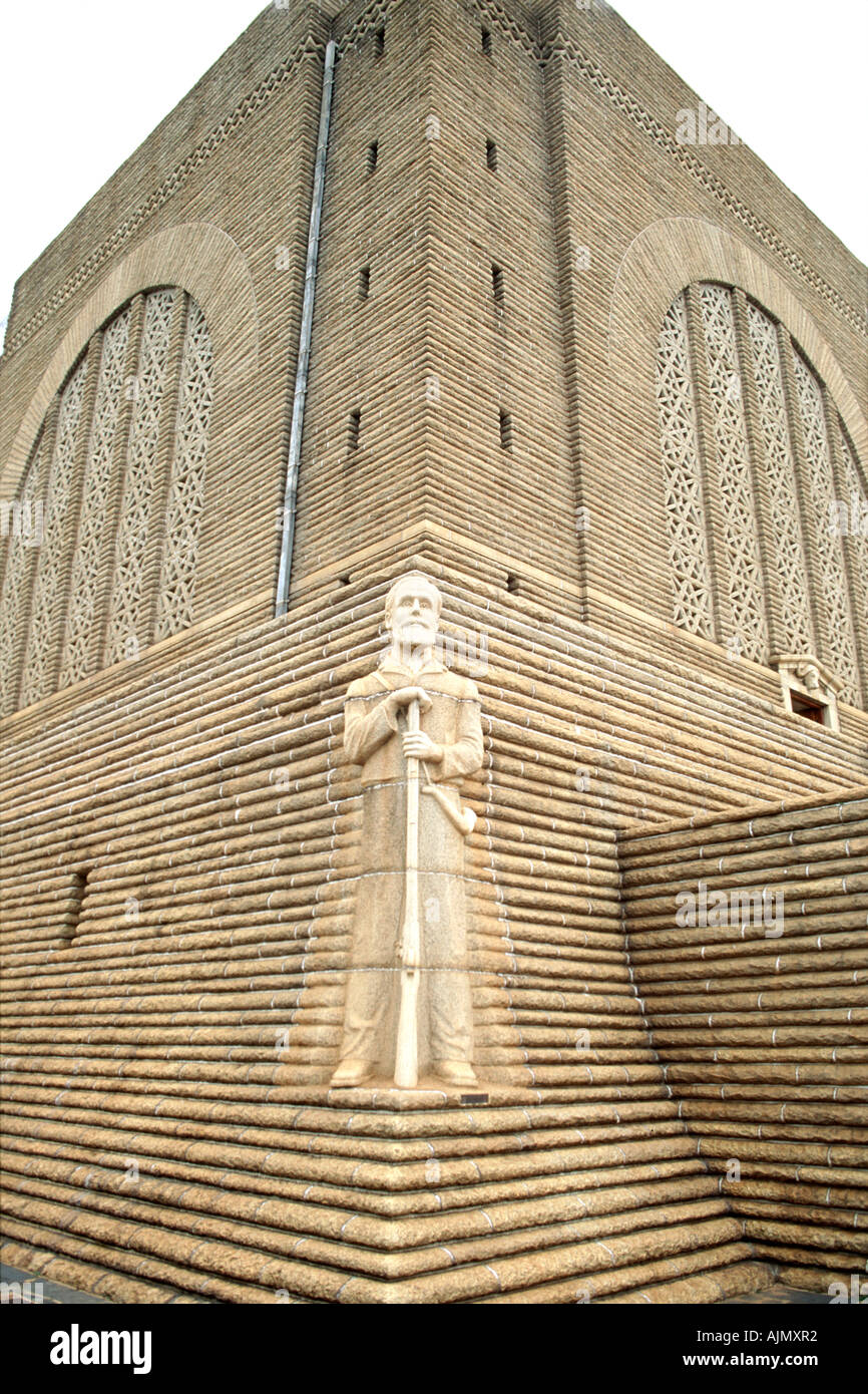 Piet Retief sculpture sur le Voortrekker Monument de Pretoria, Afrique du Sud. Banque D'Images