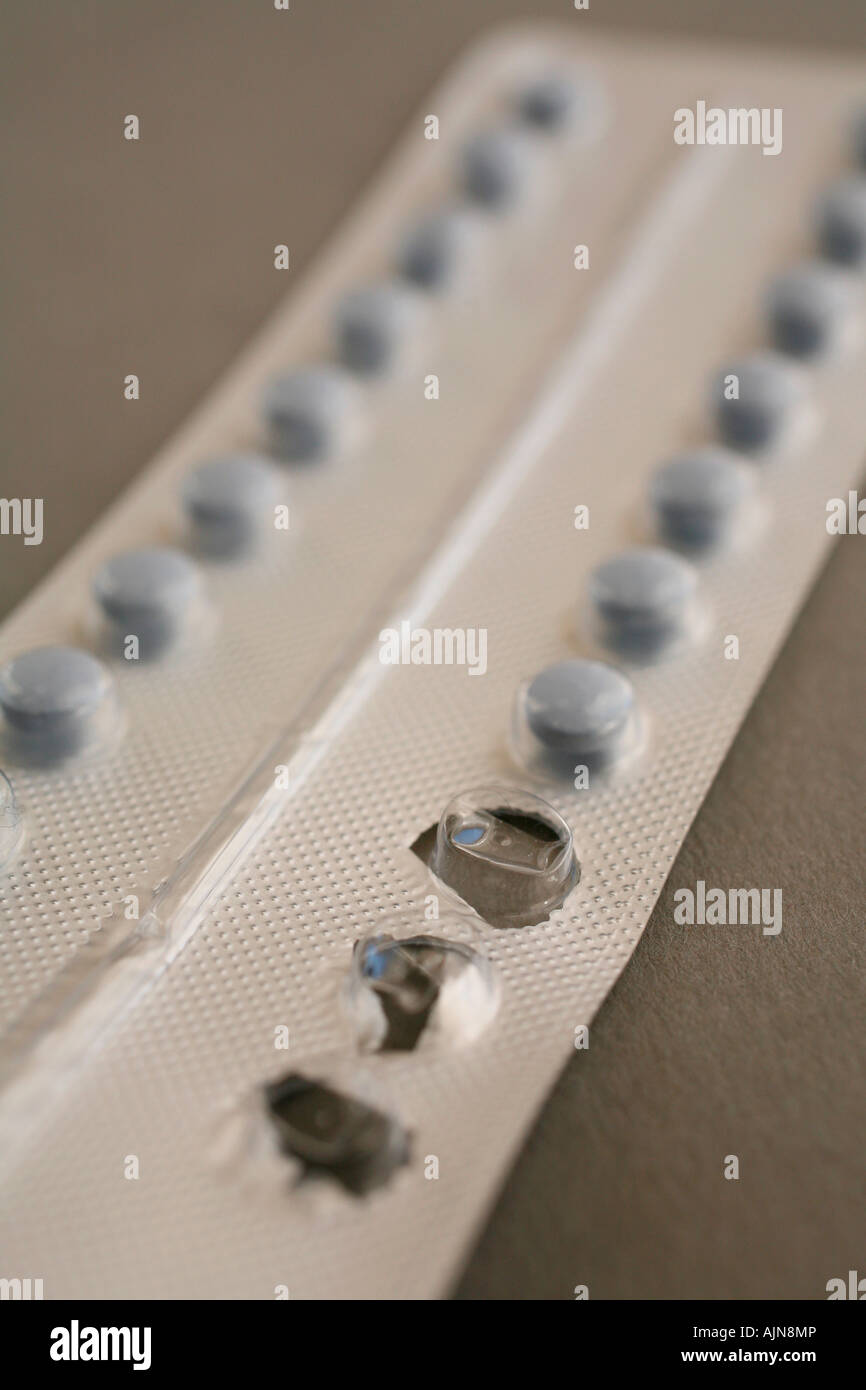 Paquet de pilules contraceptives orales Ovysmen Banque D'Images