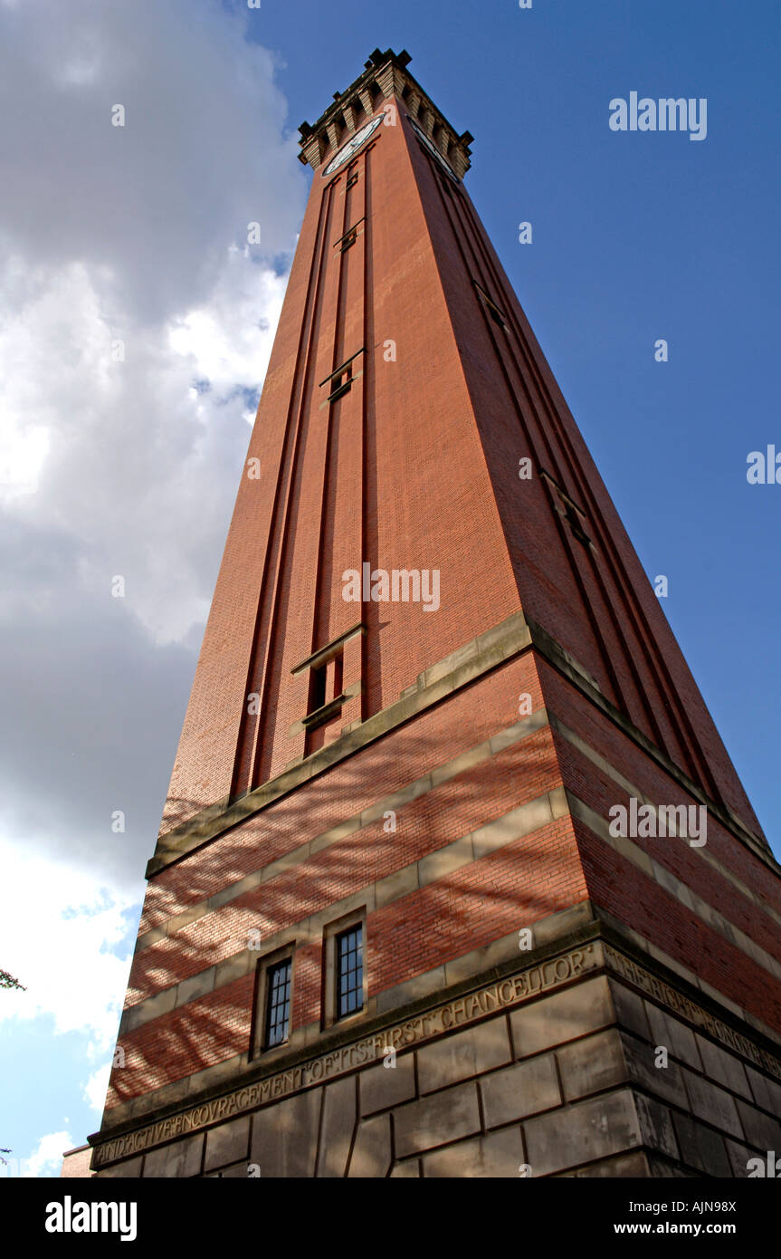 La tour de l'horloge à l'Université de Birmingham, Selly Oak, UK Banque D'Images