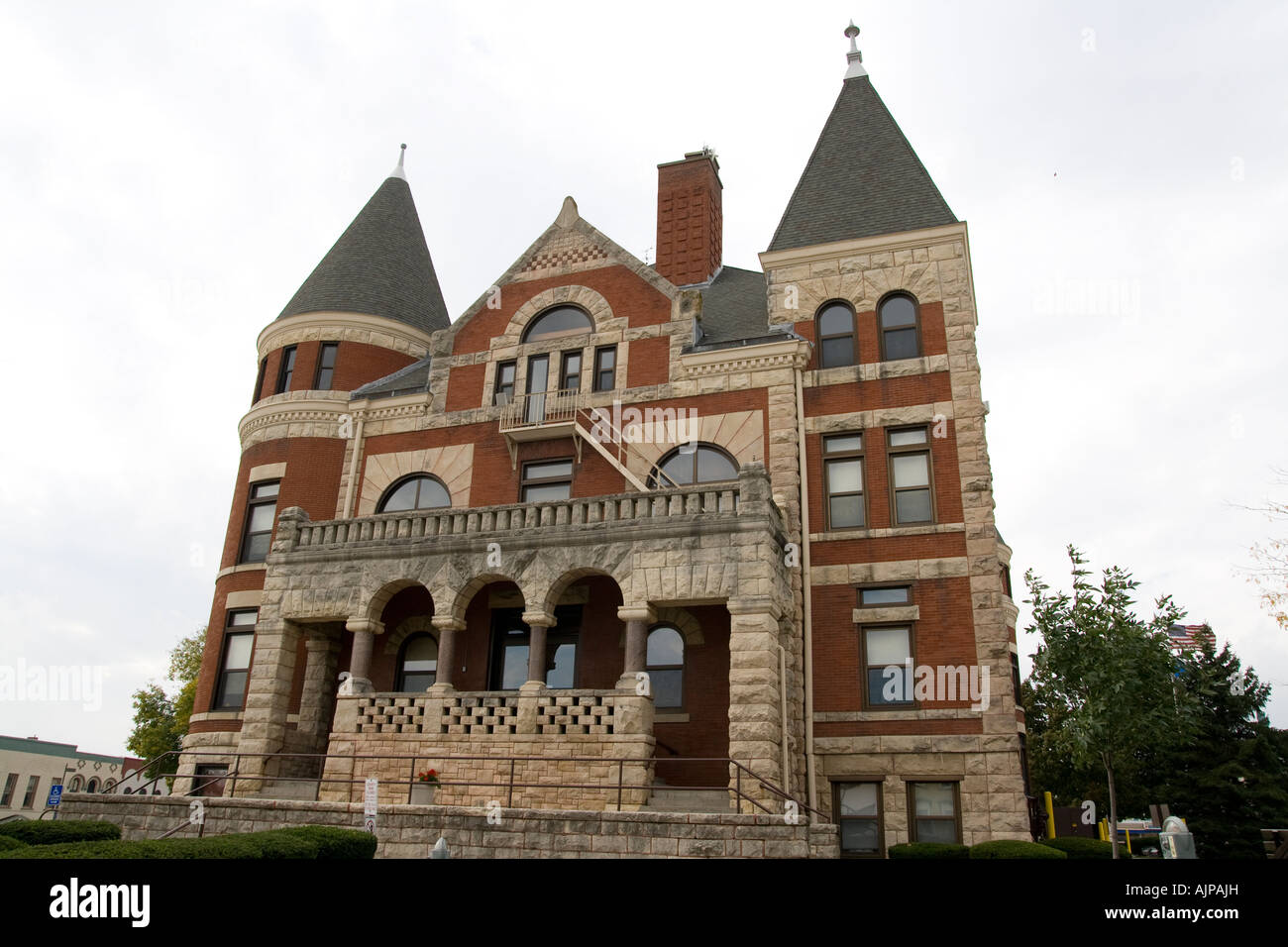 Entrée de l'hôtel de ville palais de justice dans la petite ville de Monroe Wisconsin USA Banque D'Images
