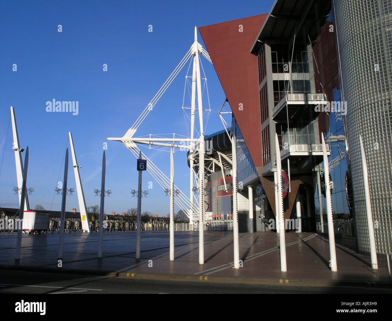 Millenium Stadium accueil de rugby gallois de Cardiff ville capitale du Pays de Galles uk go Banque D'Images