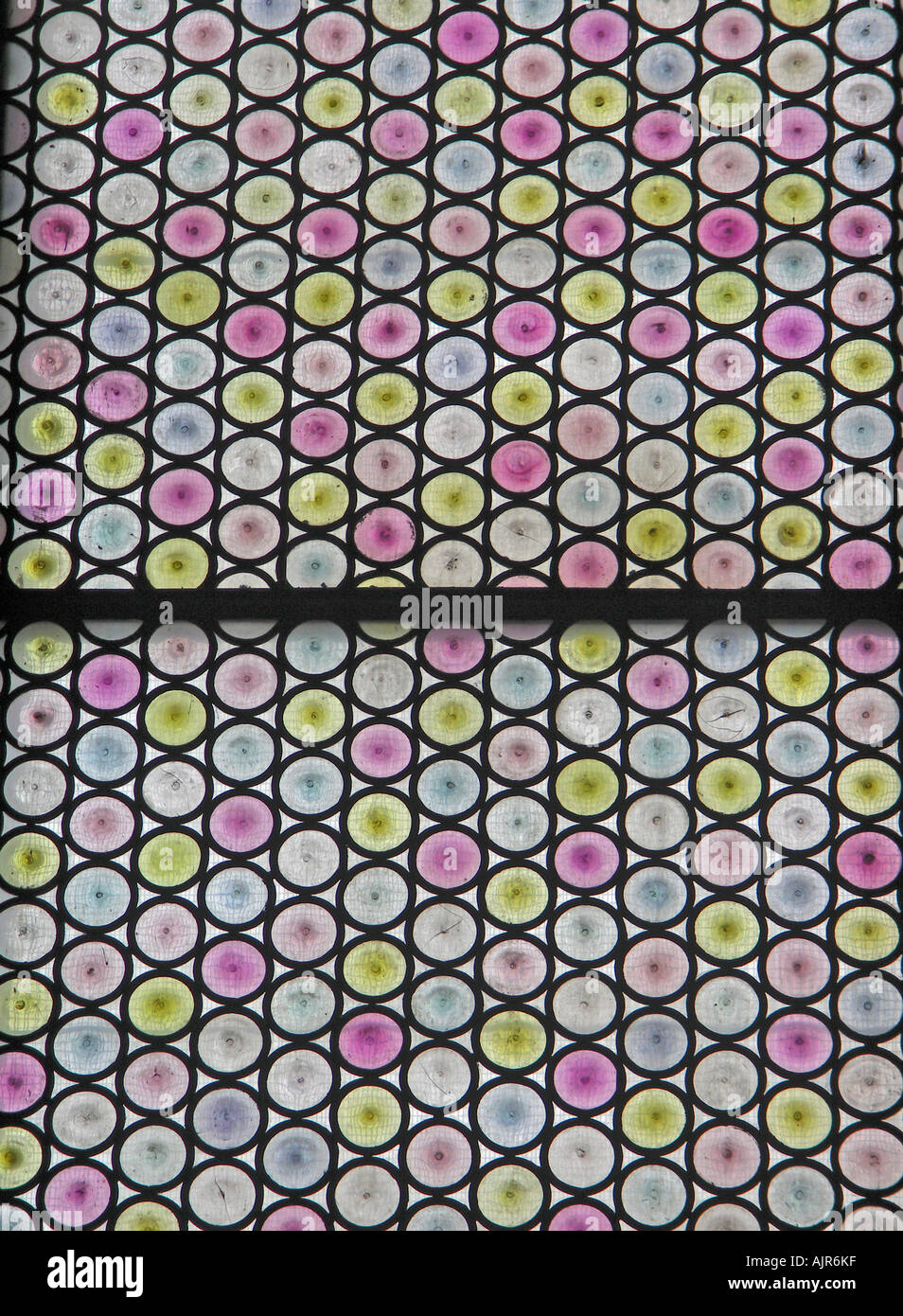 S.Francesco église de Lucera - FG, au sud de l'Italie, détail d'architecture - texture de verre Banque D'Images