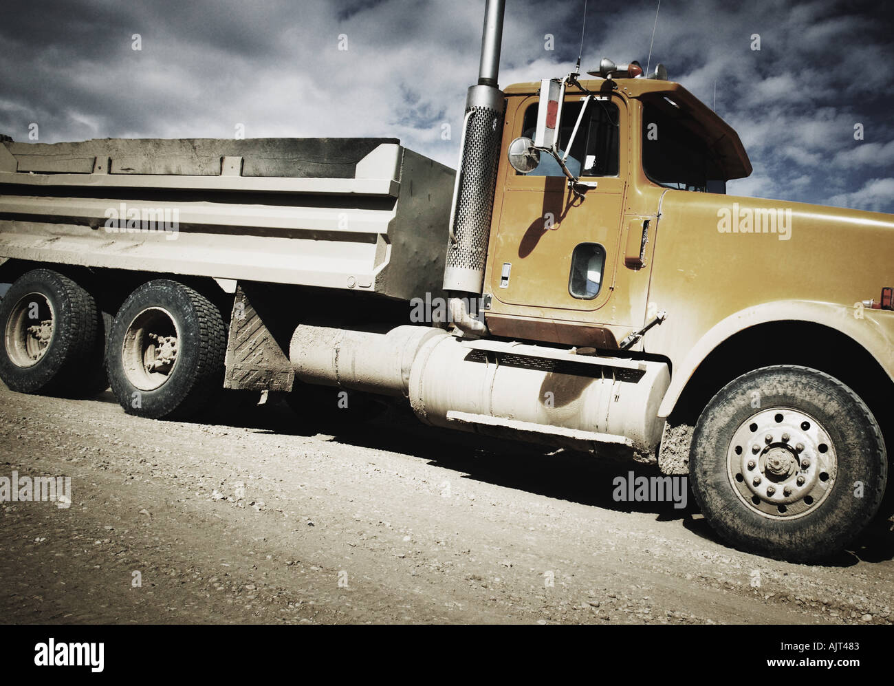 Vue latérale du dump truck Banque D'Images