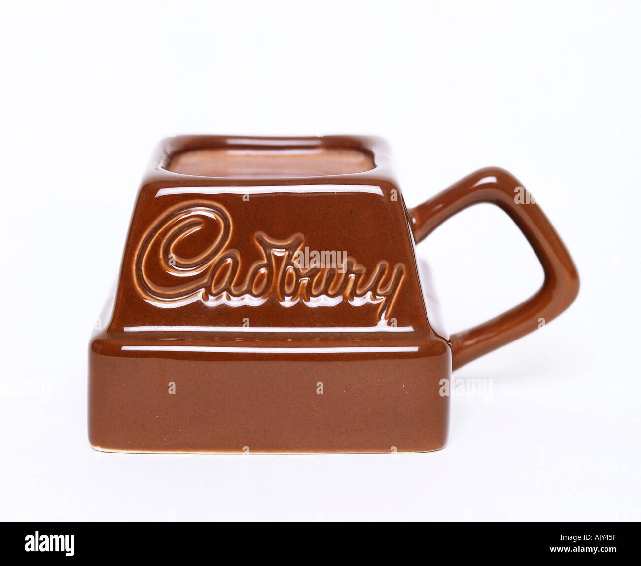 Cadburys mug classique chocolat chaud Cadbury Photo Stock - Alamy