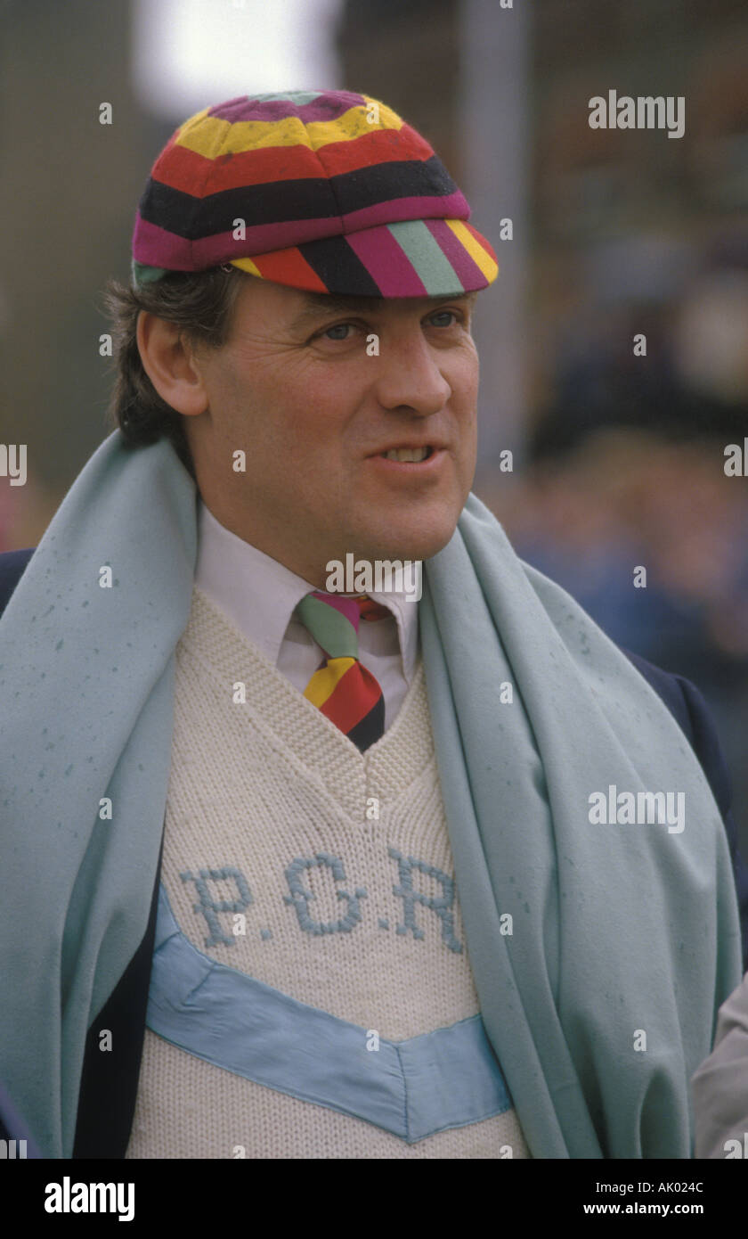 Patrick Delafield Pat Delafield. P G R Delafield Cambridge Archetypals casquette et cravate de club d'aviron. Putney, Londres, 29 mars 1986-1980, Royaume-Uni. HOMER SYKES Banque D'Images