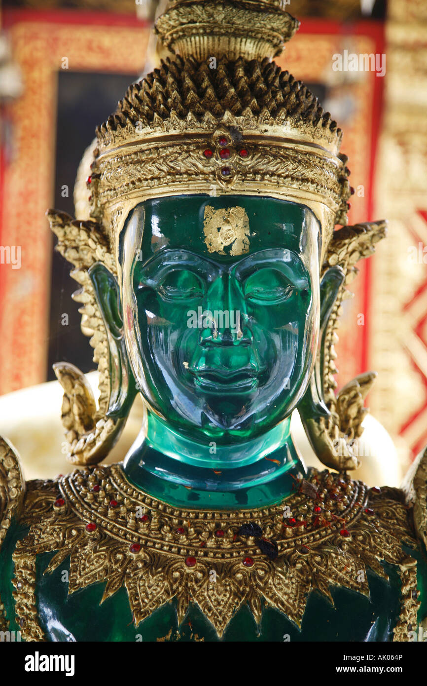La statue de jade Bouddha d'Émeraude à Wat Doi Suthep à l'extérieur de Chiang Mai dans le nord de la Thaïlande Banque D'Images