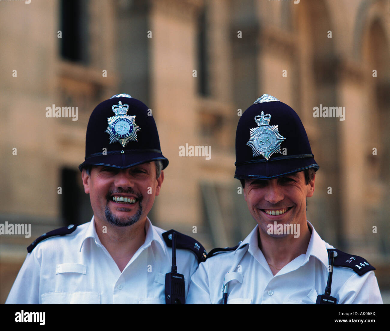 United Kingdom. L'Angleterre. Deux policiers britanniques. Banque D'Images