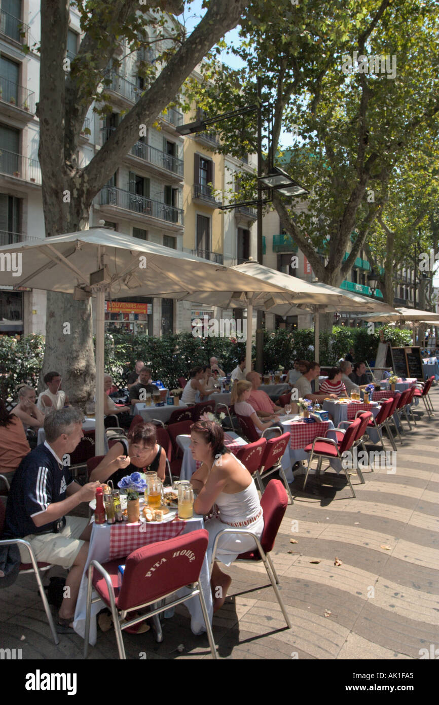 Cafe de la chaussée, La Rambla, Barcelone, Catalogne, Espagne Banque D'Images