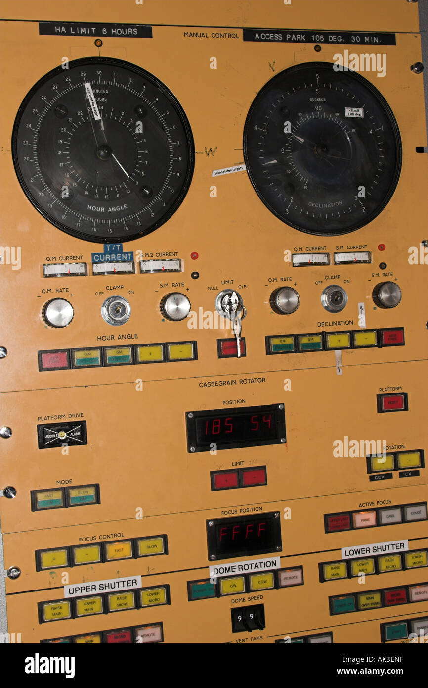 Télescopes au sommet du monde Banque D'Images