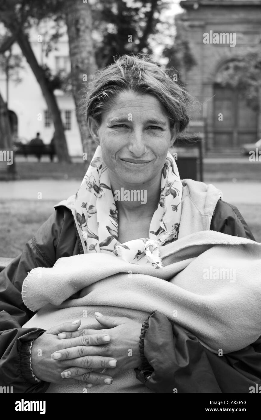 Femme Gitane Avec Bebe Banque D Image Et Photos Alamy Femme Gitane Avec Bebe Banque D Image Et Photos Alamy