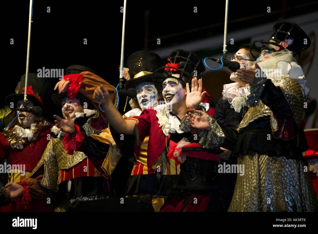 Amérique du Sud Uruguay canelones Uruguay murga groupes assument au vélodrome pendant le carnaval Banque D'Images