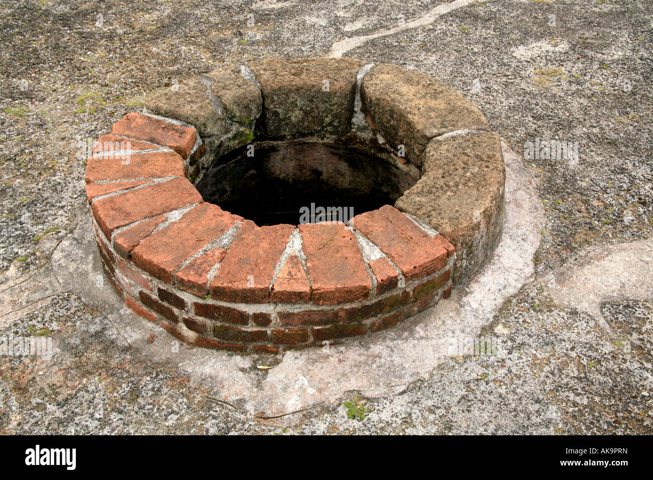L'eau et à l'Antique San Jeronimo ruines forteresse à Portobelo Province Colon Panama Banque D'Images