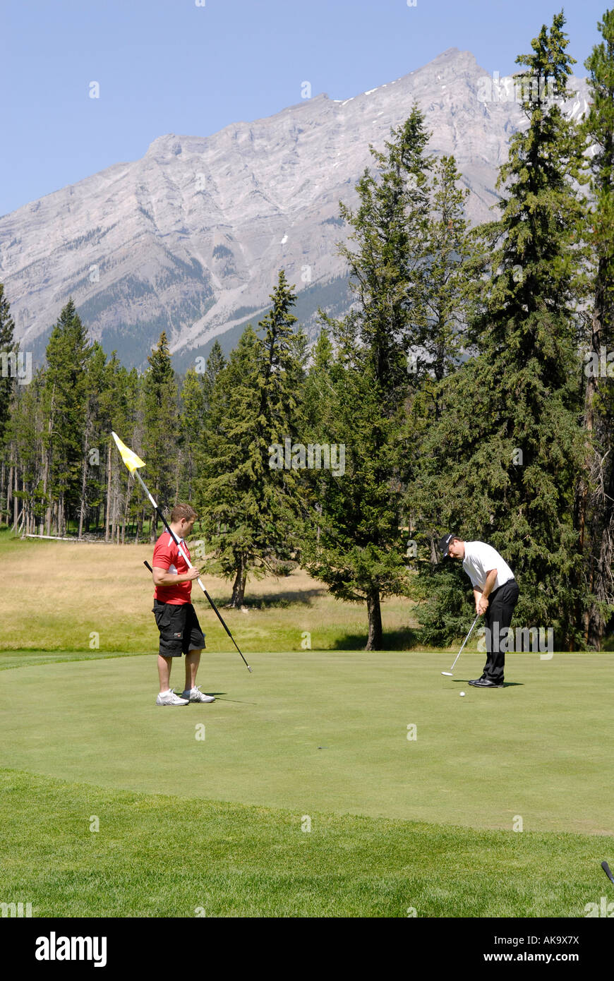 Club De Golf Fairmont Banff Springs Banff Alberta Canada Canadian Rockies Canadian Rocky Mountains Parc National Banff Banque D'Images