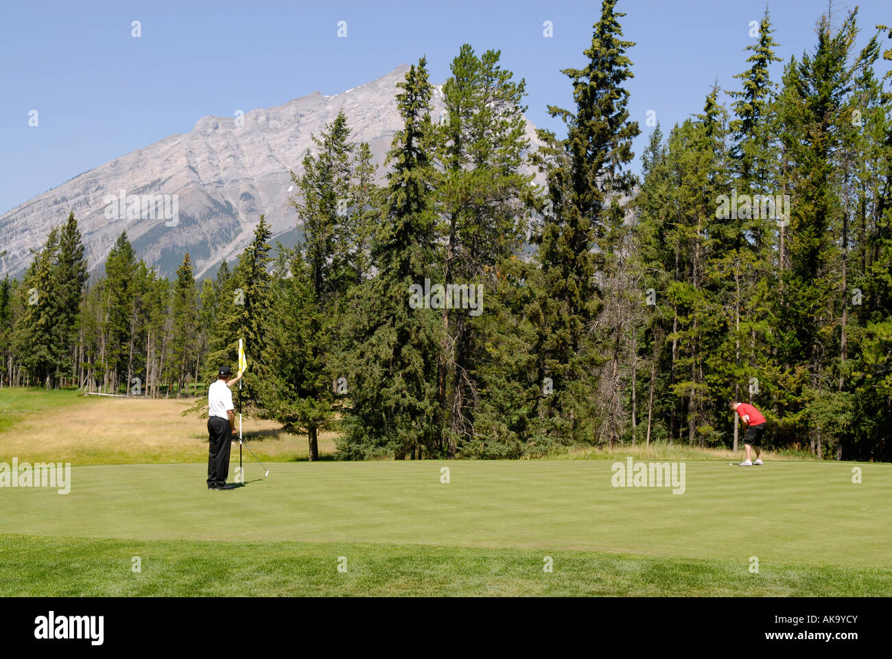 Club De Golf Fairmont Banff Springs Banff Alberta Canada Canadian Rockies Canadian Rocky Mountains Parc National Banff Banque D'Images
