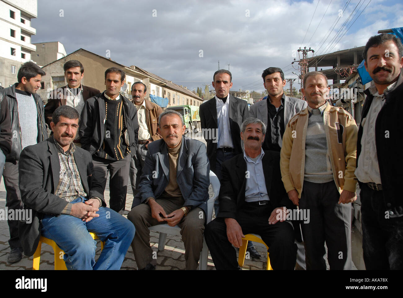 Les résidents kurdes dans la ville de Yuksekova, près de la frontière, Turkish-Iranian le sud-est de la Turquie. Banque D'Images