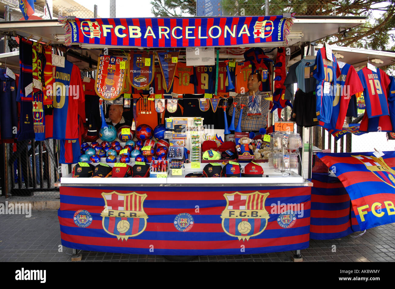 La boutique de produits dérivés du FC Barcelone Photo Stock - Alamy