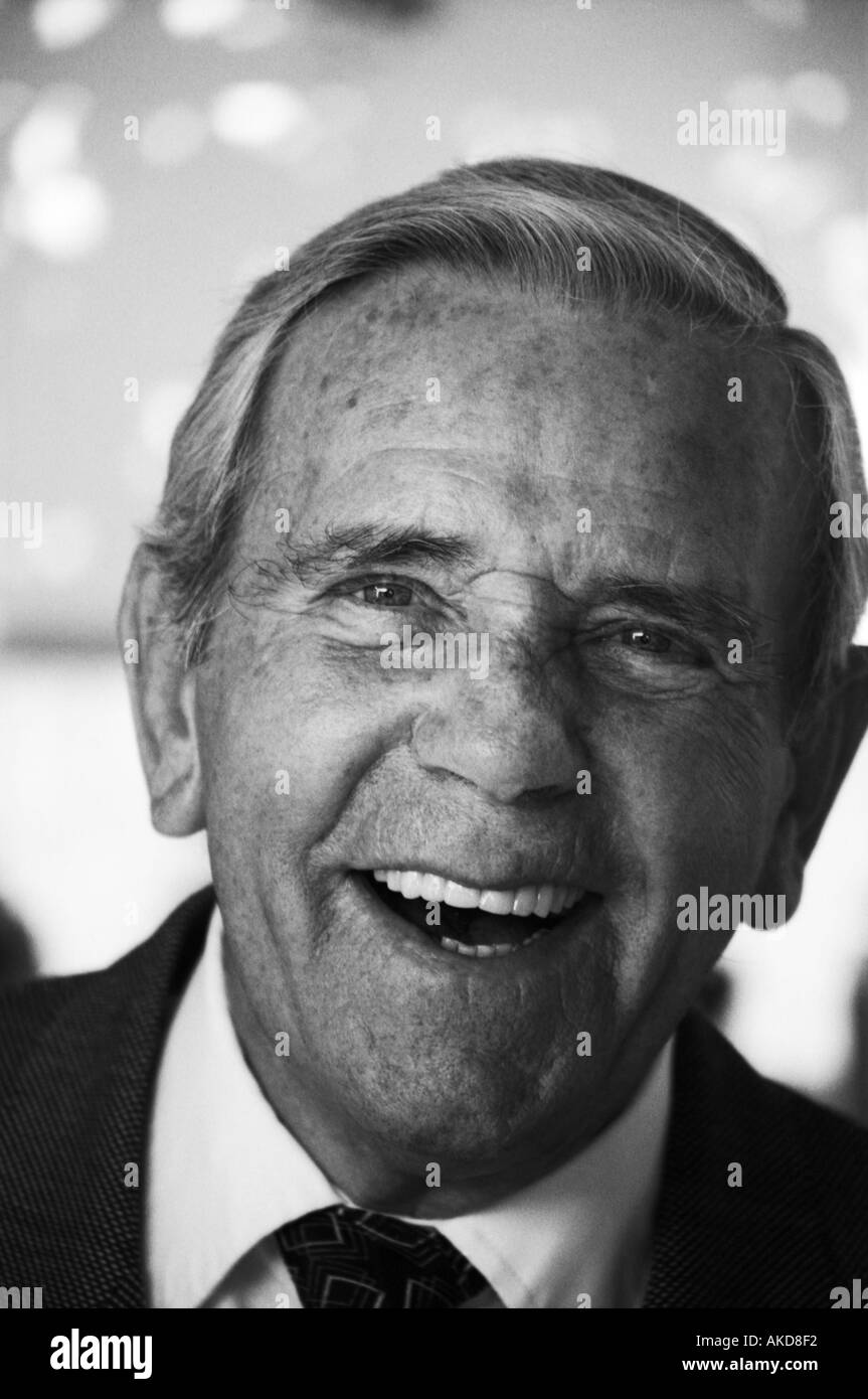 Le noir et blanc portrait de Sir Norman Wisdom Banque D'Images
