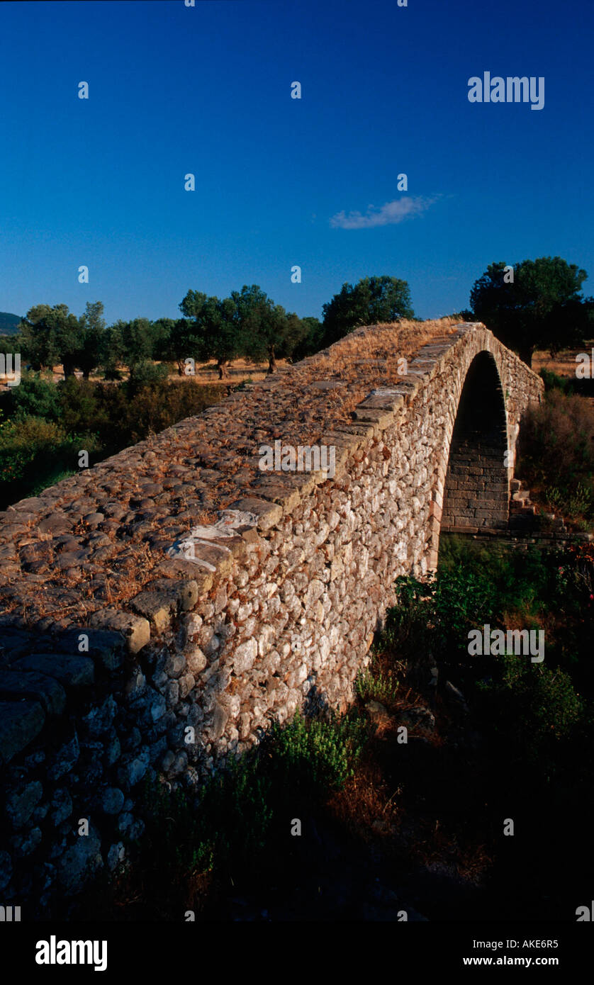 Europa, Griechenland, Lesbos, Agia Paraskevi, genuesische Alte Brücke Kremasti Banque D'Images