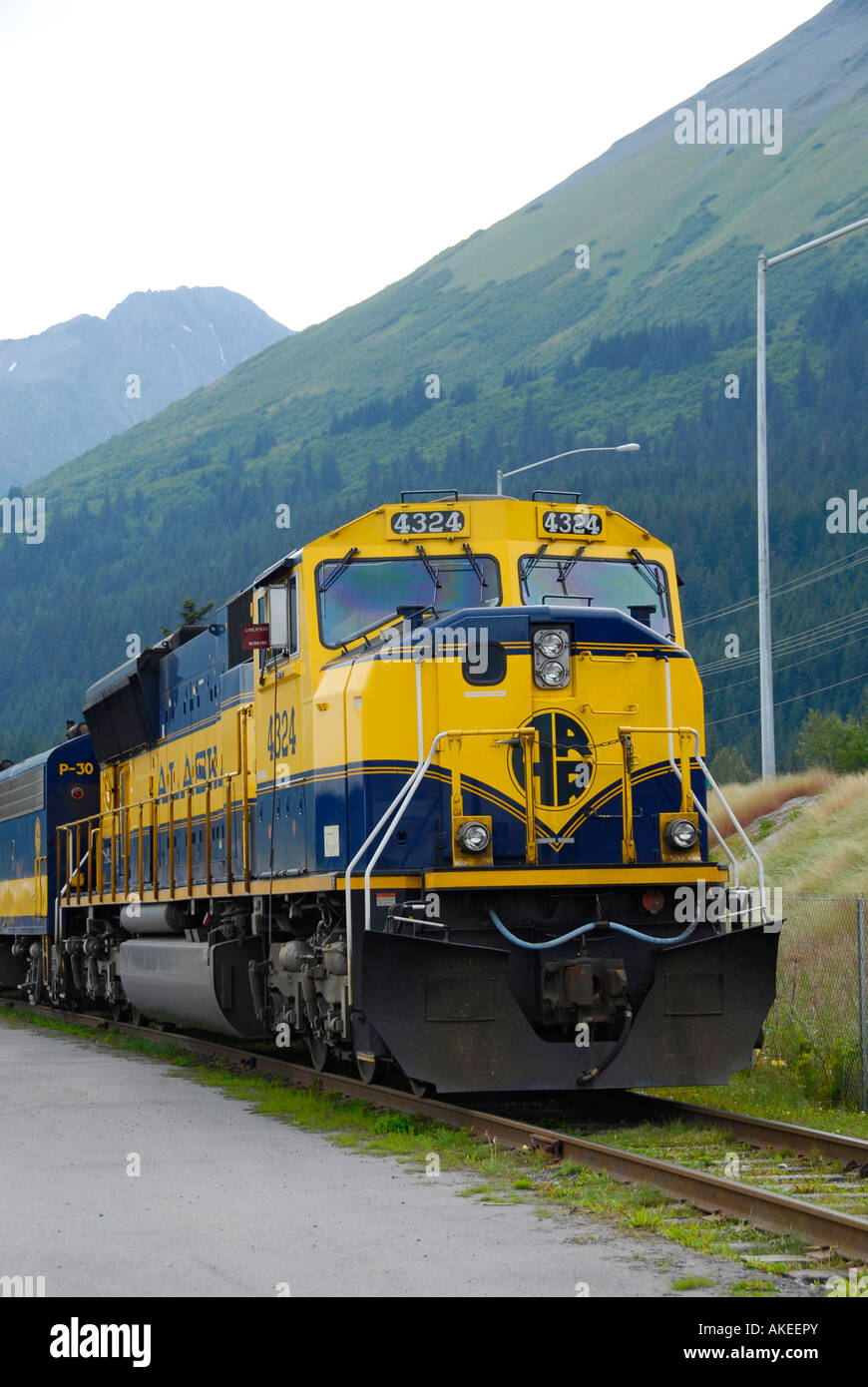 Alaska Railroad attendent des passagers Seward Alaska AK U S United States Péninsule Kenai Resurrection Bay Train Transports Banque D'Images