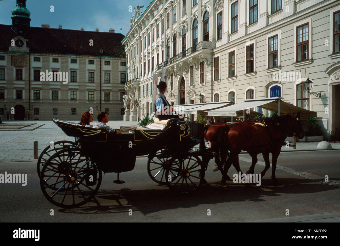 Wien, Österreich, Hofburg, Innerer Burghof), Liszt (vor dem Reichskanzleitrakt Fiaker Banque D'Images