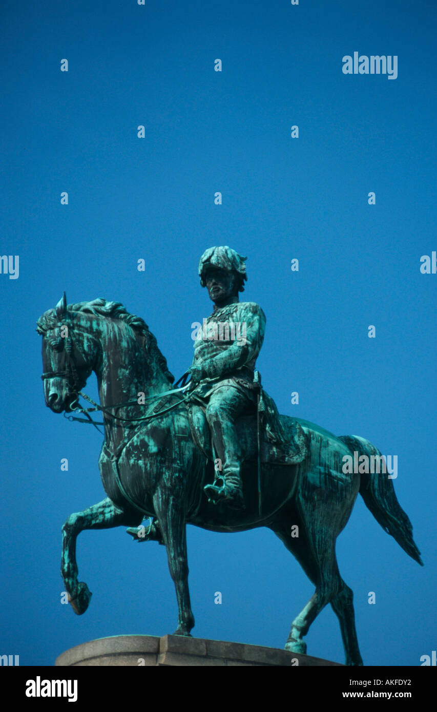 1, Wien, Reiterstatue Albertinaplatz, des Habsburger Erzherzog Johann auf der Albrechtsrampe vor der Albertina Banque D'Images