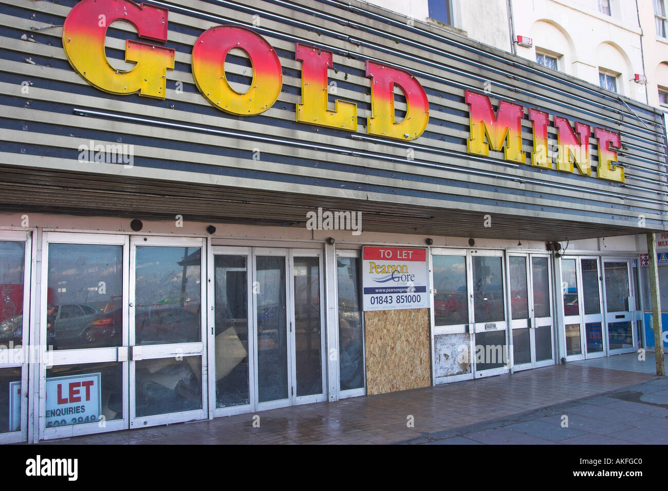 Le déclin de la mine d'or de la station balnéaire britannique une ancienne salle de jeux électroniques Margate Kent Banque D'Images