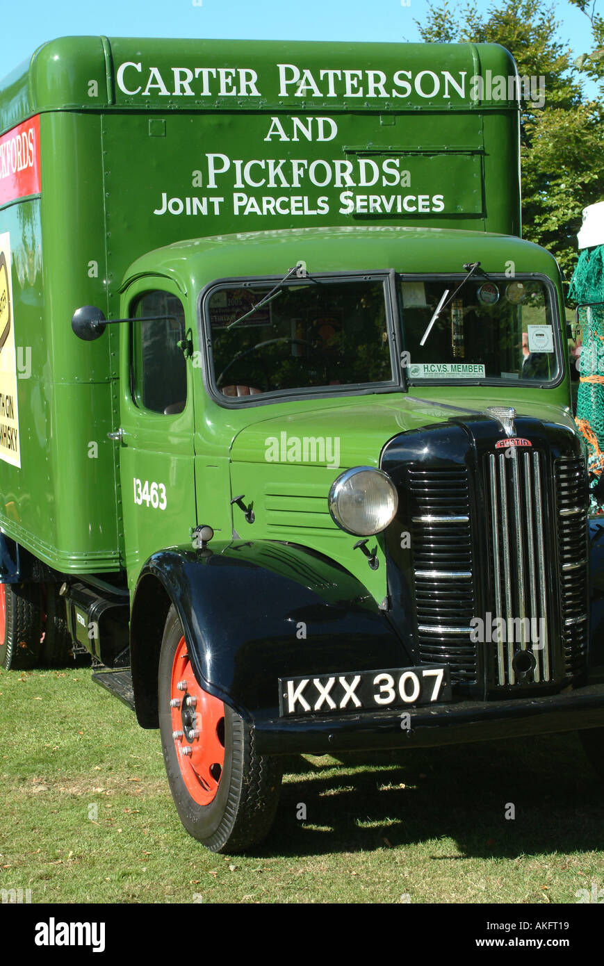 Old Austin dans une livrée verte à Goodwood Revival Meeting 2005 Banque D'Images