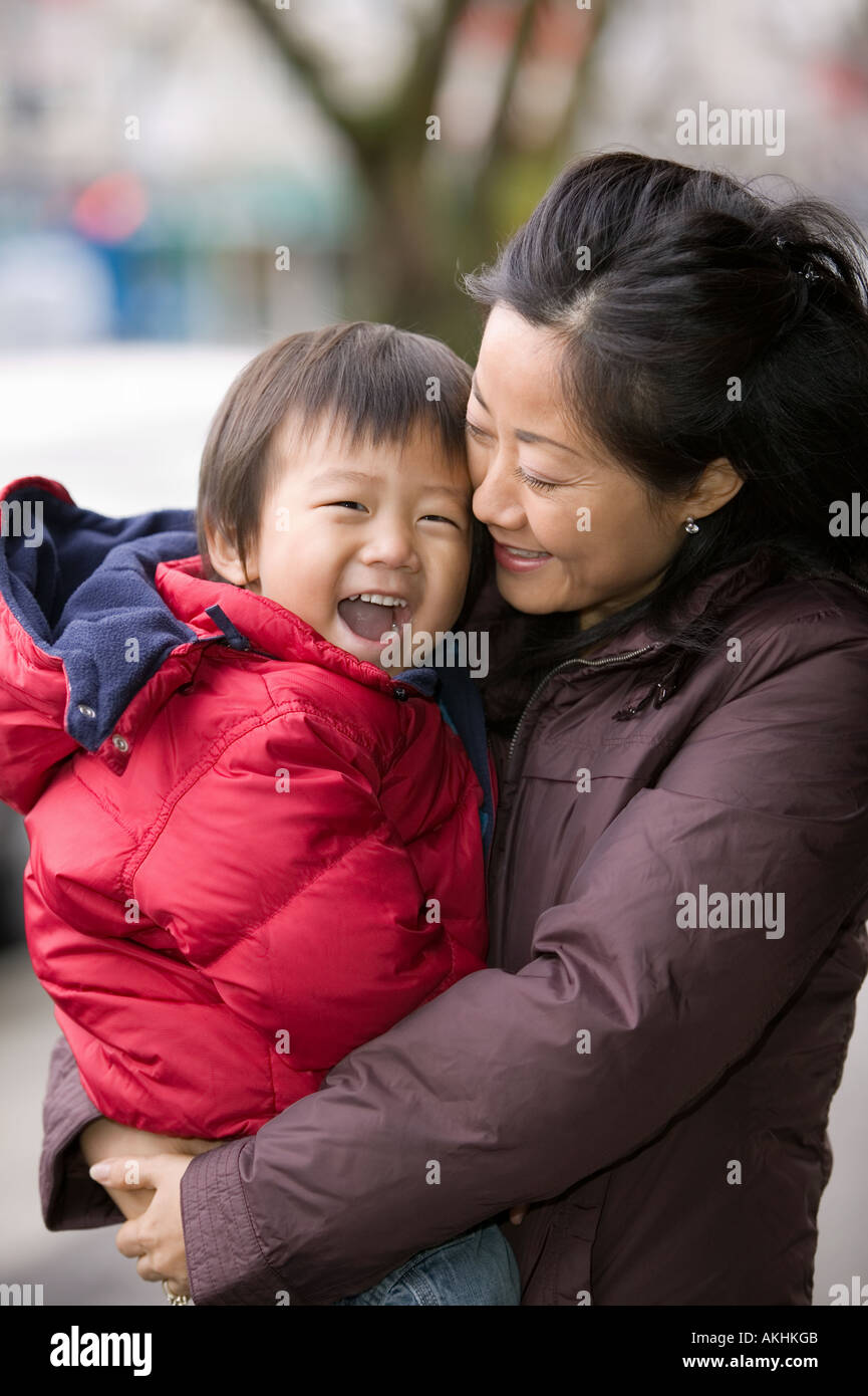 Happy boy with mother Banque D'Images