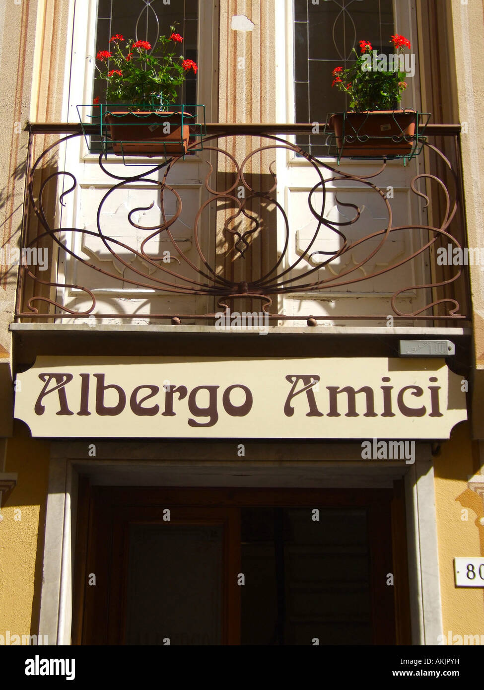 Hôtel Albergo Amici, rue Garibaldi, Varese Ligure, Ligury, Italie Banque D'Images