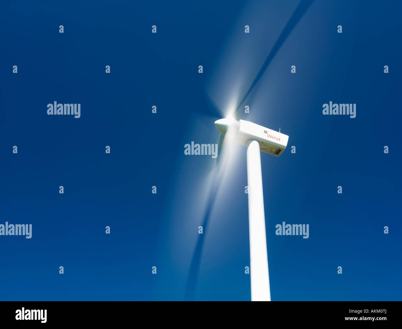 Canada Ontario Tiverton éoliennes utilisées pour produire de l'électricité et l'énergie hydroélectrique lines Banque D'Images