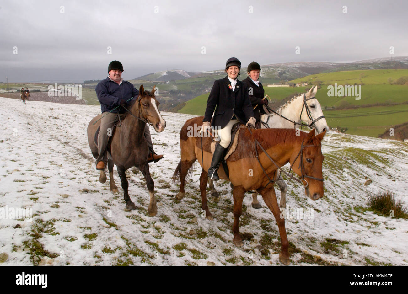 Une partie de l'équitation à travers la recherche de Llangeinor colline au-dessus de Blackmill près de Bridgend sur le Boxing Day annuel Fox hunt Banque D'Images