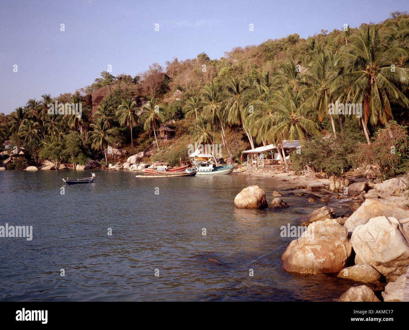 Thaïlande Ko Tao bateaux dans la baie de Chalok Ban Tao Banque D'Images