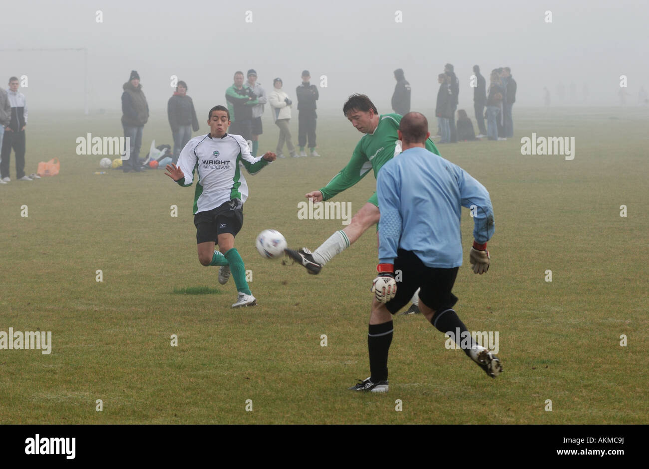 Football Ligue dimanche à Harbury Lane, Leamington Spa, Angleterre, RU Banque D'Images