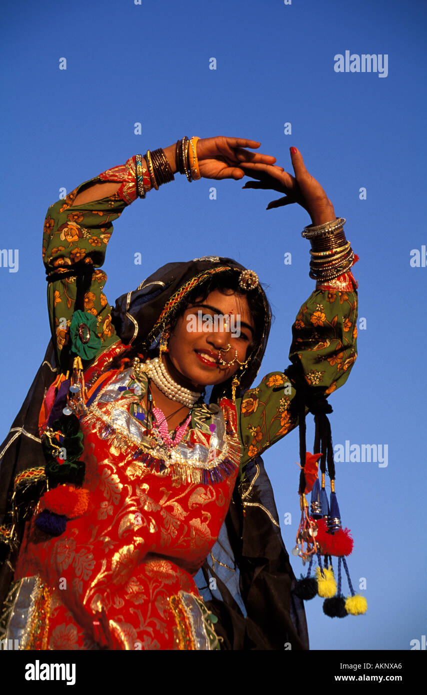 Le Rajasthan le portrait d'un danseur traditionnel Banque D'Images