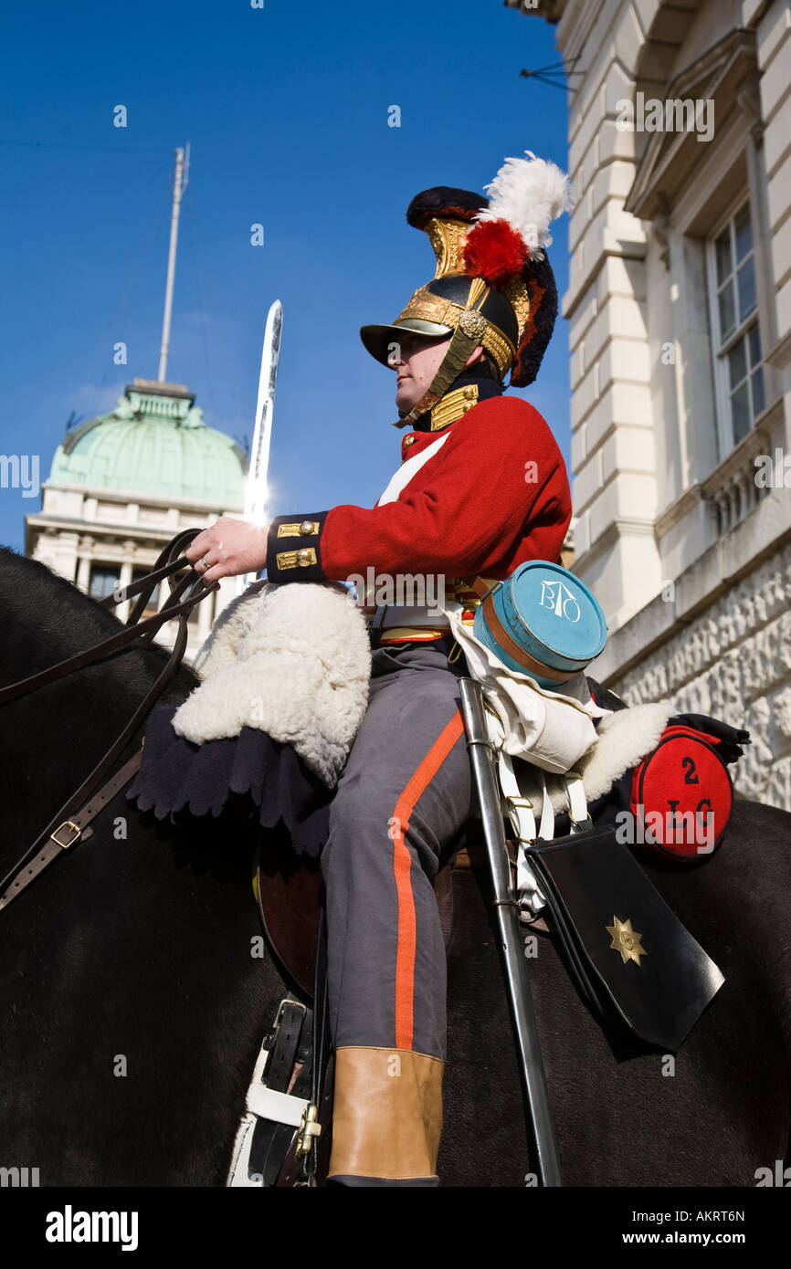 Life Guard de la Household Cavalry Regiment portant l'uniforme d'un cavalier de 1815, Londres, Angleterre. Banque D'Images