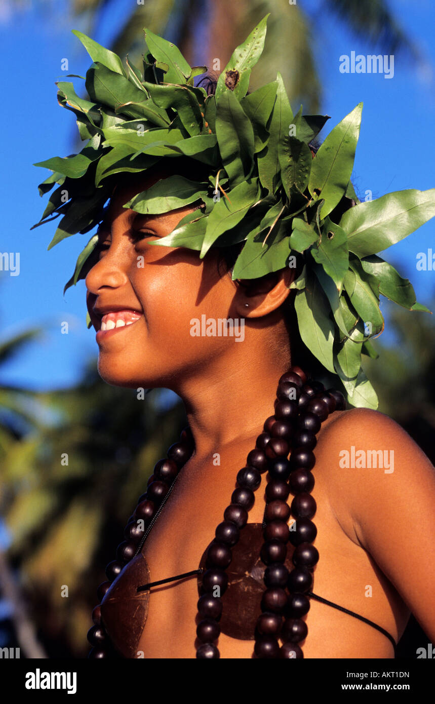 La France, la Polynésie française, archipel des Tuamotu, Rangiroa, portrait de petite fille polynésienne Banque D'Images