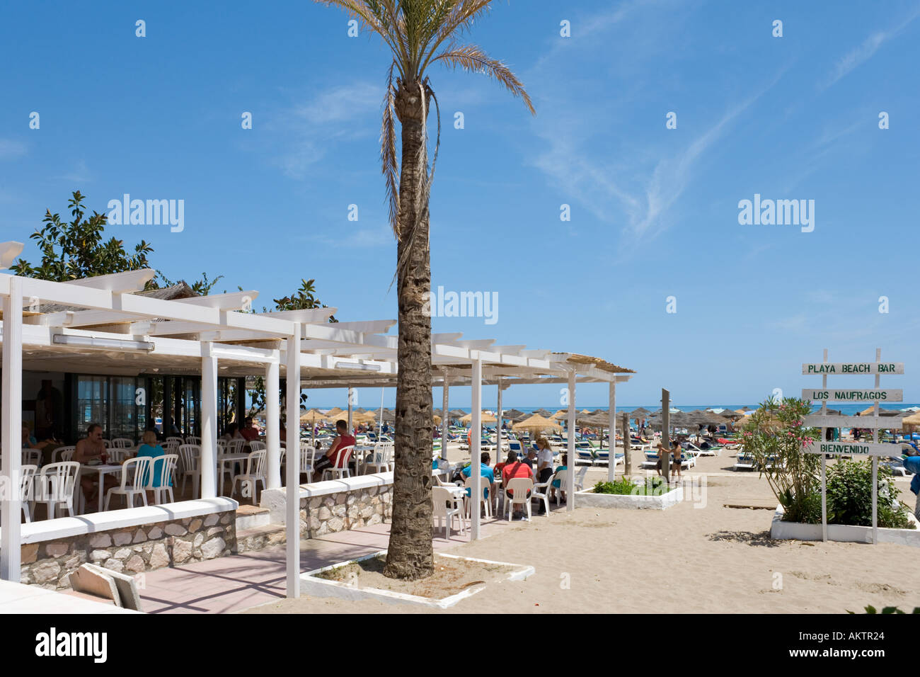 Restaurant en bord de mer, Fuengirola, Costa del Sol, Andalousie, Espagne Banque D'Images